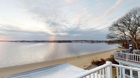 47 Oak St, Wareham, MA 02571 photo 3