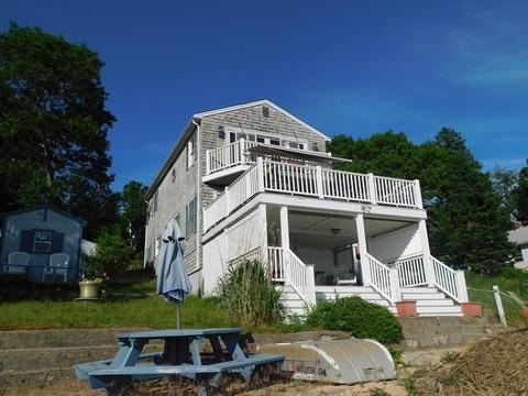 47 Oak St, Wareham, MA 02571 photo 2