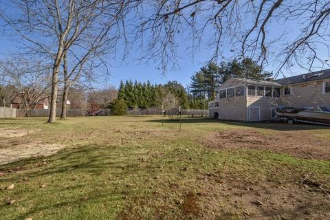 20 Cedarcrest Rd, Hanover, MA 02339 photo 2