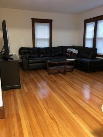 33 Ekman St, Worcester, MA 01607 photo 4