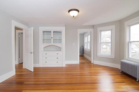 30 Pembroke St, Springfield, MA 01104 photo 12