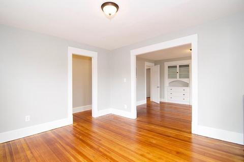 30 Pembroke St, Springfield, MA 01104 photo 5