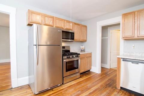 30 Pembroke St, Springfield, MA 01104 photo 1