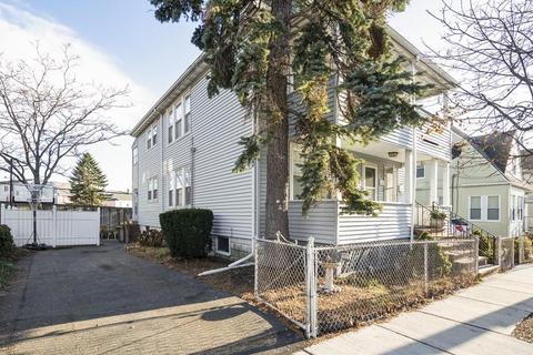 16 Cabot St, Everett, MA 02149 photo 2