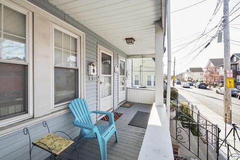16 Cabot St, Everett, MA 02149 photo 3