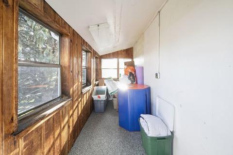 16 Cabot St, Everett, MA 02149 photo 22