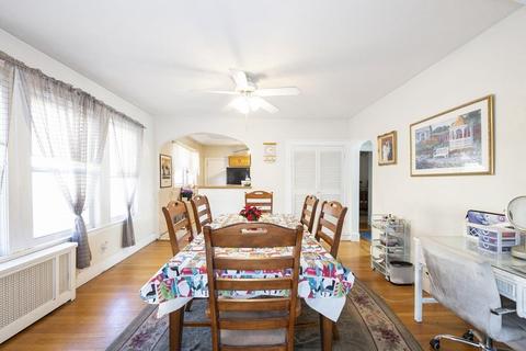 16 Cabot St, Everett, MA 02149 photo 9