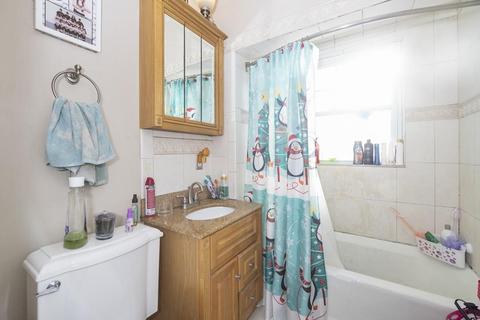 16 Cabot St, Everett, MA 02149 photo 19