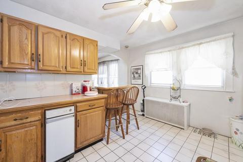 16 Cabot St, Everett, MA 02149 photo 11