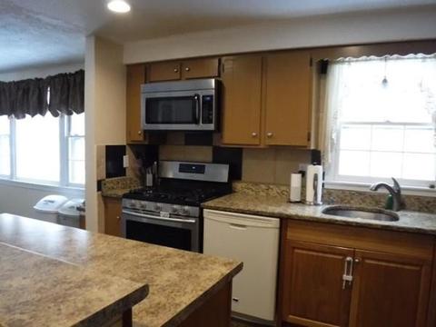 4 Prosperity Dr, Derry, NH 03038 photo 2