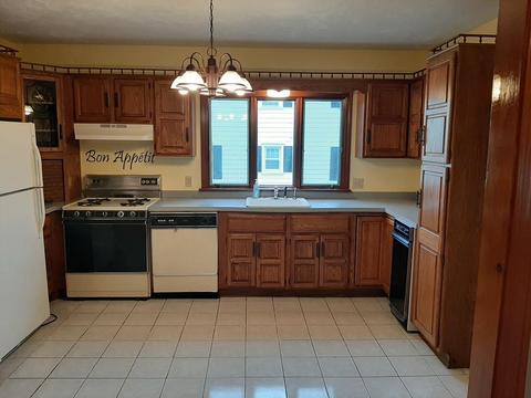 447 New Boston Rd, Fall River, MA 02720 photo 2