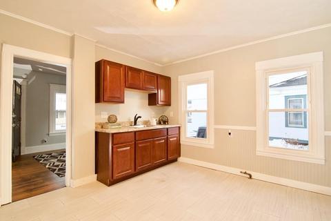 14 Itendale St, Springfield, MA 01108 photo 8