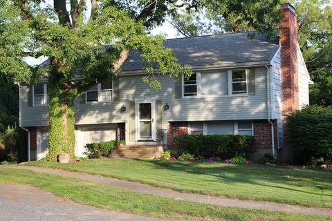 51 Glover Rd, Needham, MA 02494 photo 1