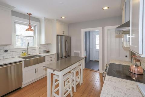 2 Maple Ave, Salem, MA 01970 photo 12