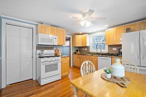 97 Lowell St, Reading, MA 01867 photo 17