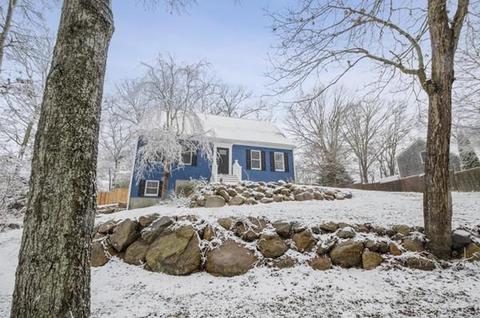 10 Seneca Ave, Mashpee, MA 02649 photo 1