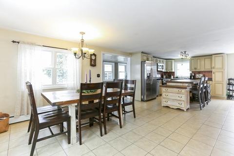 31 Haskell St, Fall River, MA 02720 photo 11