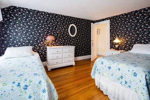 56 Smith, Barnstable, MA 02601 photo 32