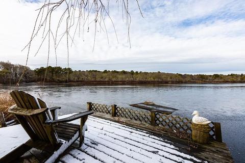 56 Smith, Barnstable, MA 02601 photo 1