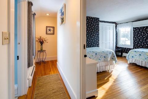 56 Smith, Barnstable, MA 02601 photo 31
