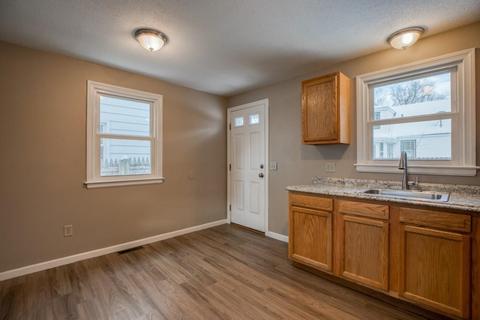 33 Nathaniel St, Springfield, MA 01109 photo 7