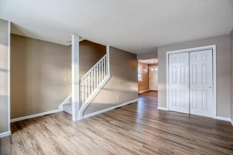 33 Nathaniel St, Springfield, MA 01109 photo 8