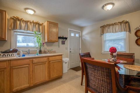 33 Nathaniel St, Springfield, MA 01109 photo 22