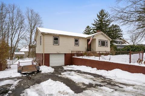 15 Pace Rd, Saugus, MA 01906 photo 2