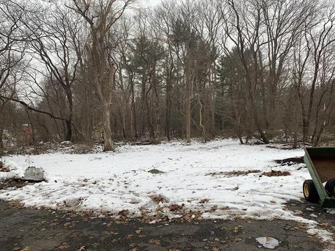 11 Laurel St, Hingham, MA 02043 photo 3