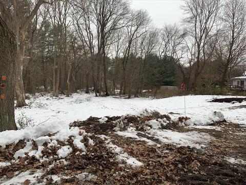 11 Laurel St, Hingham, MA 02043 photo 4