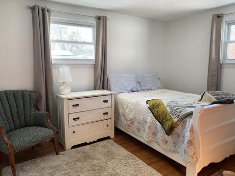 162 Packard Ave, Springfield, MA 01118 photo 4