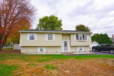 39 Tamarack Dr, Springfield, MA 01129 photo 2