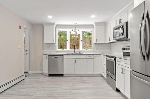 9 Cole Ave, Gloucester, MA 01930 photo 5