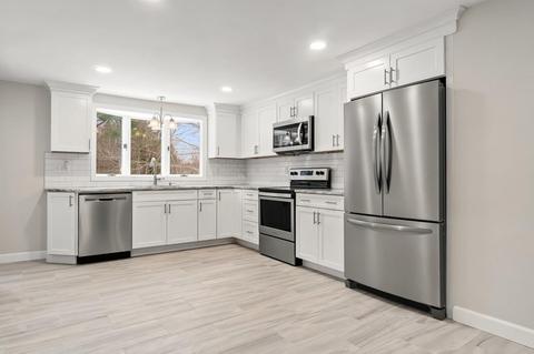 9 Cole Ave, Gloucester, MA 01930 photo 3