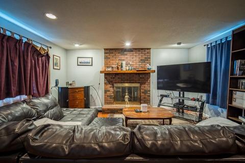 82 Jasper St, Springfield, MA 01109 photo 4