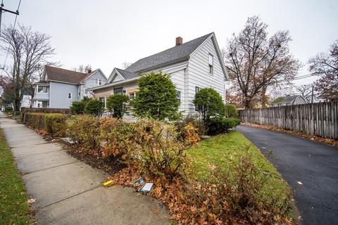 82 Jasper St, Springfield, MA 01109 photo 22
