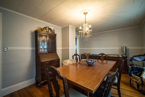 82 Jasper St, Springfield, MA 01109 photo 8