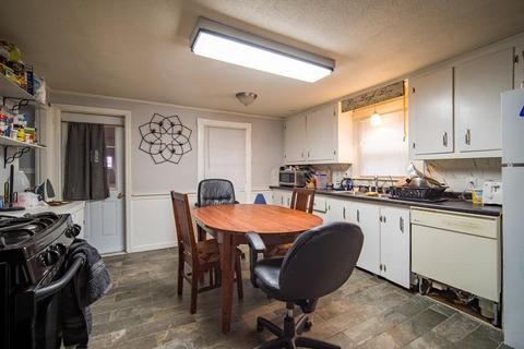 82 Jasper St, Springfield, MA 01109 photo 6
