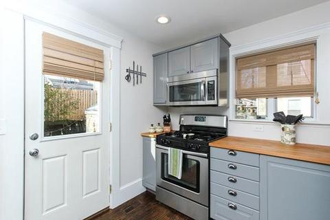 43 Lawrence St, Danvers, MA 01923 photo 9