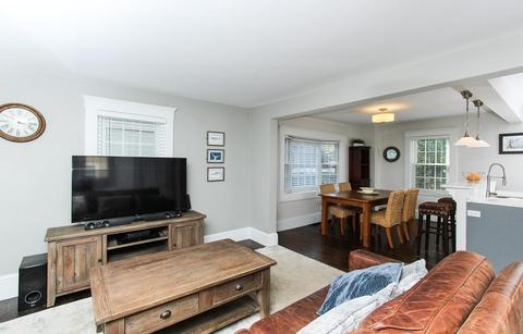 43 Lawrence St, Danvers, MA 01923 photo 4