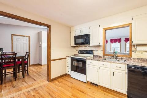 108 Devonshire Rd, Attleboro, MA 02703 photo 6