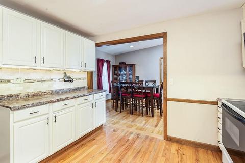 108 Devonshire Rd, Attleboro, MA 02703 photo 4