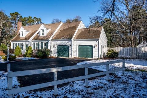 54 Yardarm Dr, Mashpee, MA 02649 photo 2