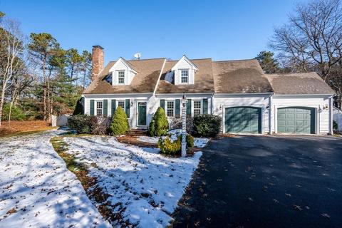 54 Yardarm Dr, Mashpee, MA 02649 photo 1