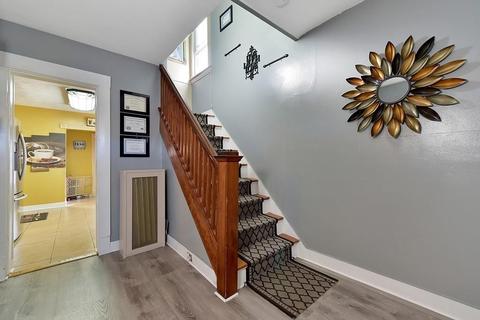 16 Alvin St, Springfield, MA 01104 photo 8