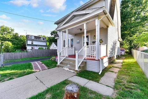 16 Alvin St, Springfield, MA 01104 photo 2