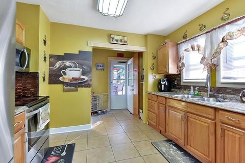 16 Alvin St, Springfield, MA 01104 photo 29