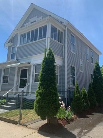 60 Dawes St, Springfield, MA 01109 photo 2