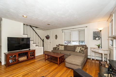13 Tennyson Rd, Reading, MA 01867 photo 4
