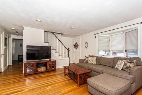 13 Tennyson Rd, Reading, MA 01867 photo 5